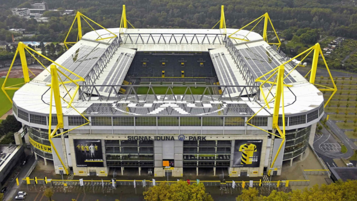 Sân Vận Động Signal Iduna Park, Dortmund